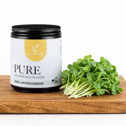 Nutrileaf-Rzodkiewka-Daikon-microgreens-mikroliście-liofilizowane-deska.png